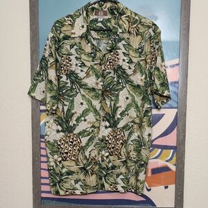 Kalaheo Short Sleeve Button Down Pineapple Print Shirt - Green and White Large